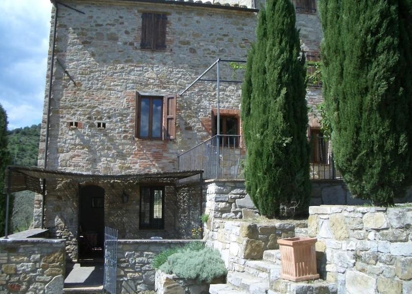Umbria Passignano sul Trasimeno Exterior Detail