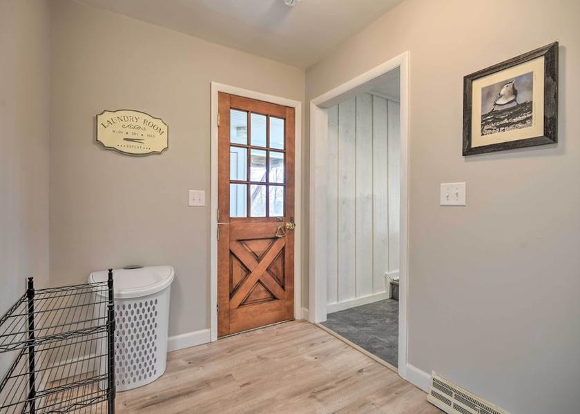 New York Ballston Spa Interior Entrance