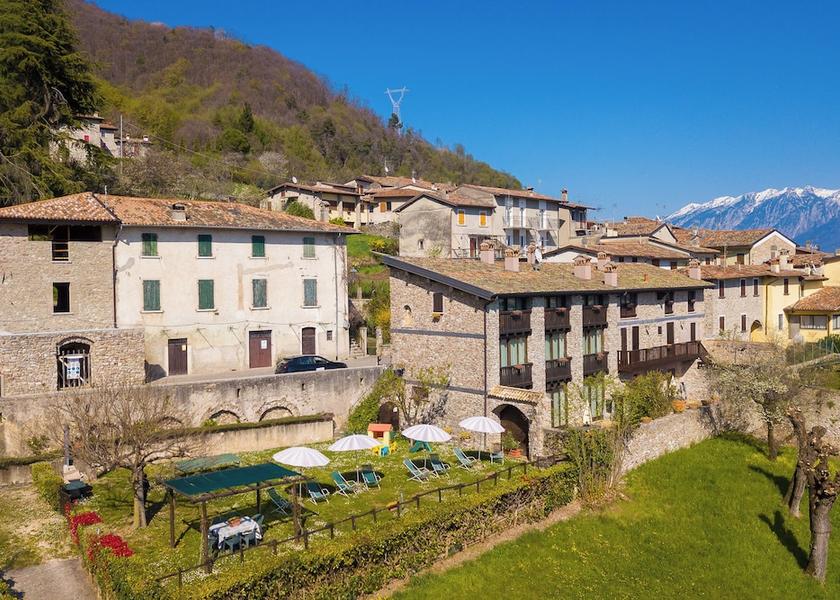 Lombardy Gargnano Exterior Detail