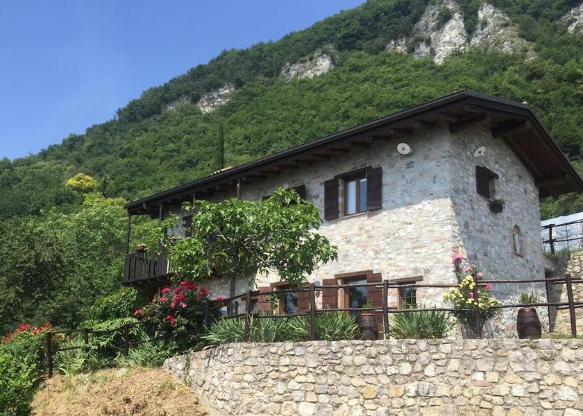 Lombardy Gargnano Facade