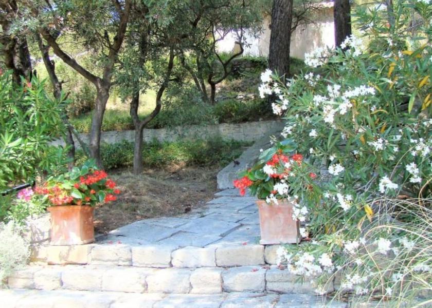 Provence-Alpes-Côte d'Azur Mouries Entrance