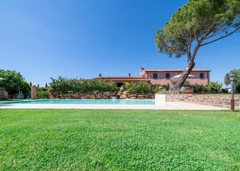 Tuscany Gavorrano Exterior Detail