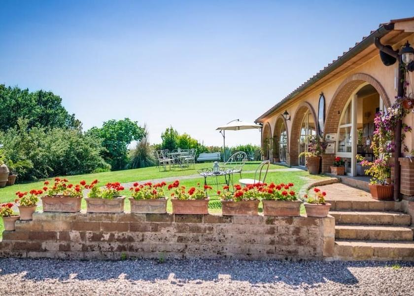 Tuscany Gavorrano Exterior Detail