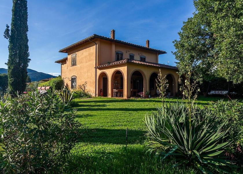 Tuscany Gavorrano Facade