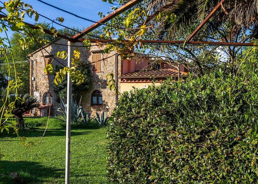 Tuscany Gavorrano Exterior Detail