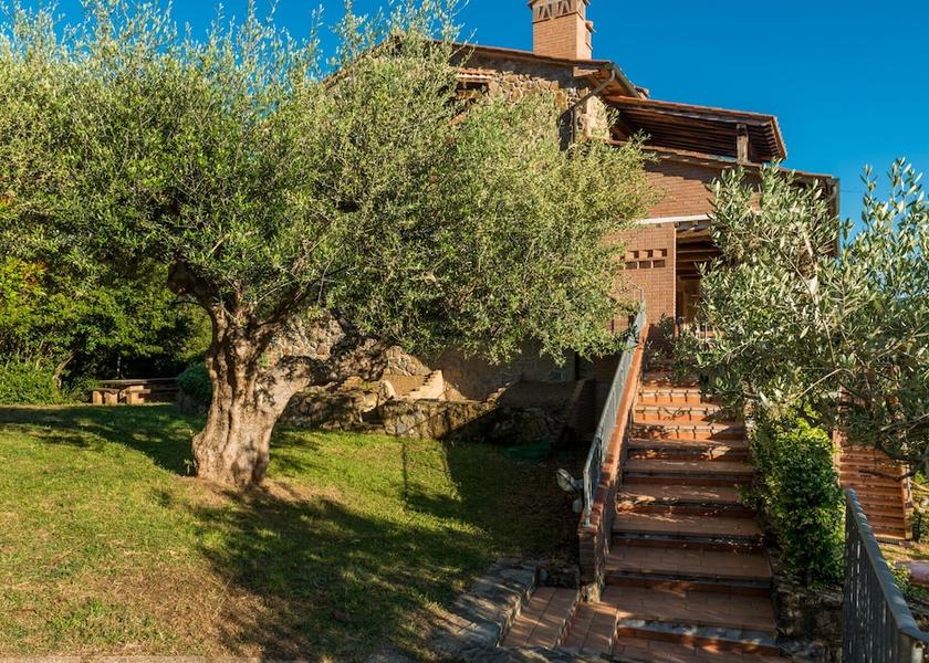 Tuscany Gavorrano Exterior Detail