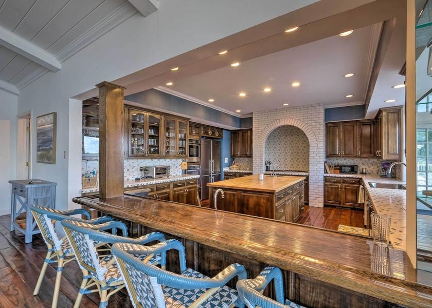 Maryland Leonardtown Interior Entrance