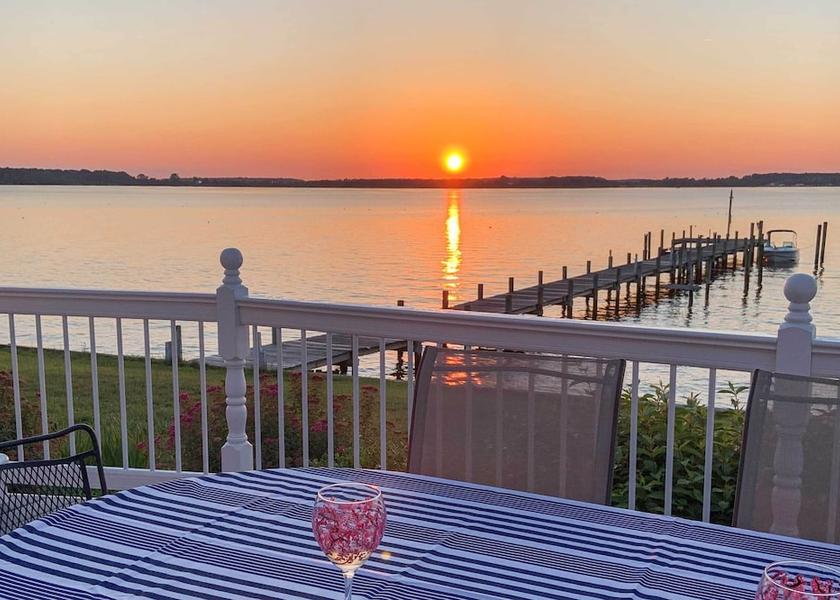 Maryland Leonardtown Interior Entrance