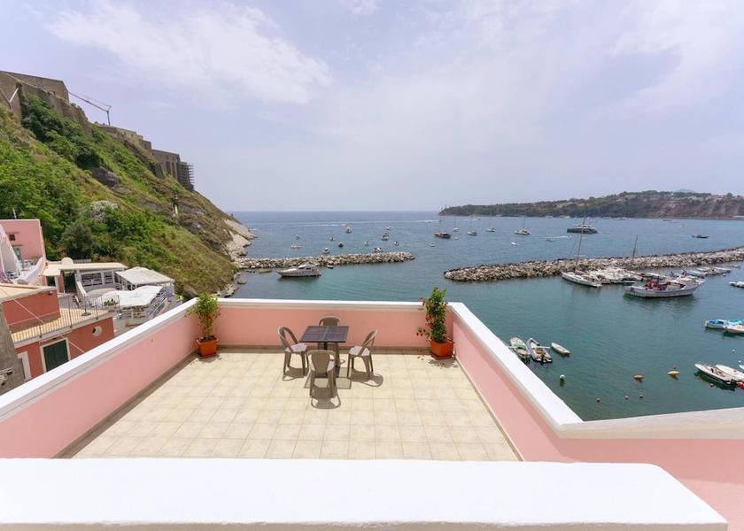 Campania Procida Room