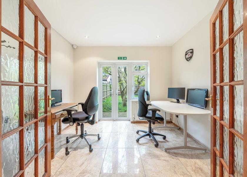 England Barnet Business Centre
