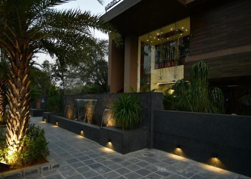 Gujarat Nadiad Hotel Exterior