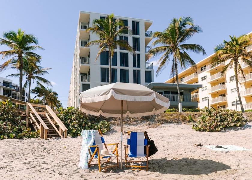 Florida Hillsboro Beach Property Grounds