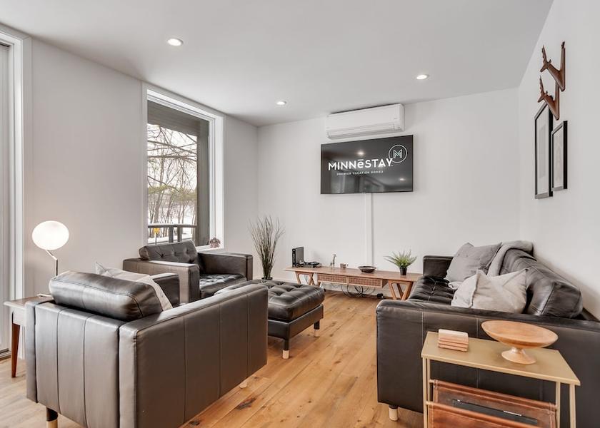 Minnesota Lake Elmo Living Area