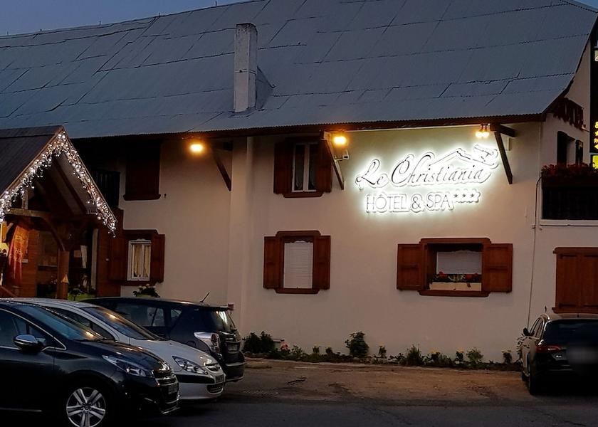 Provence - Alpes - Cote d'Azur La Salle-les-Alpes Facade