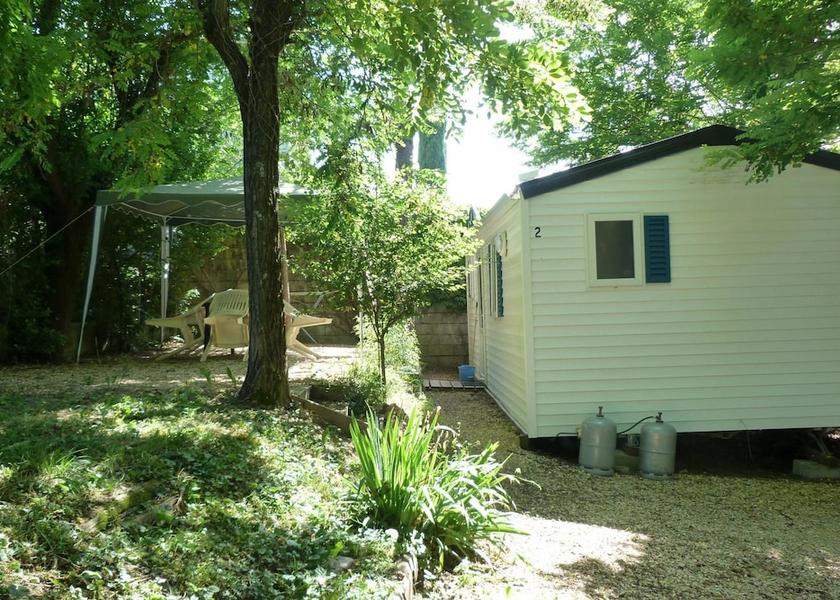Auvergne-Rhone-Alpes Grospierres Facade