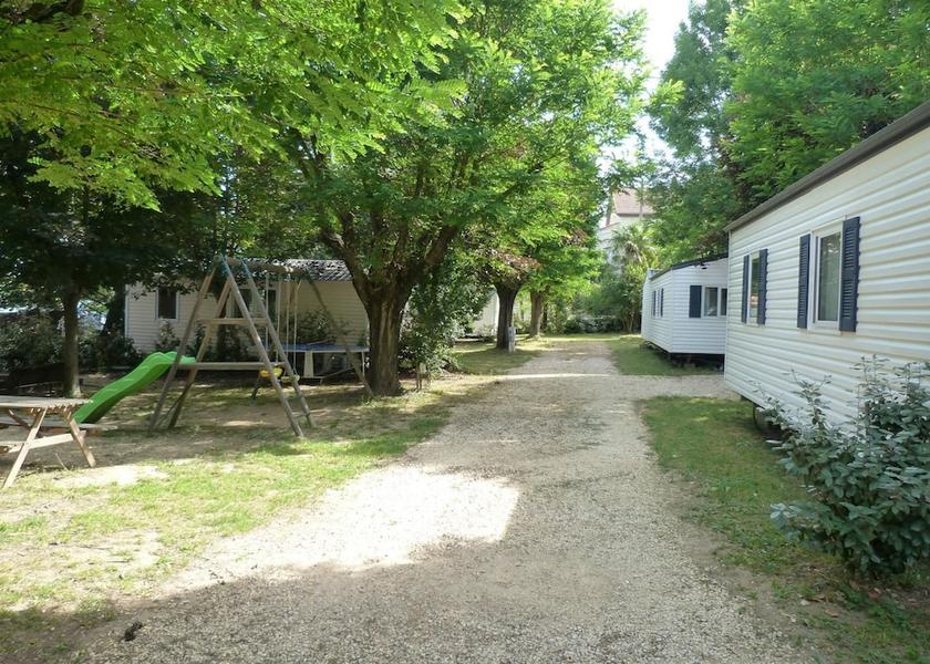 Auvergne-Rhone-Alpes Grospierres Exterior Detail