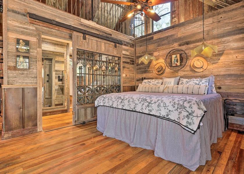 Texas Wimberley Interior Entrance