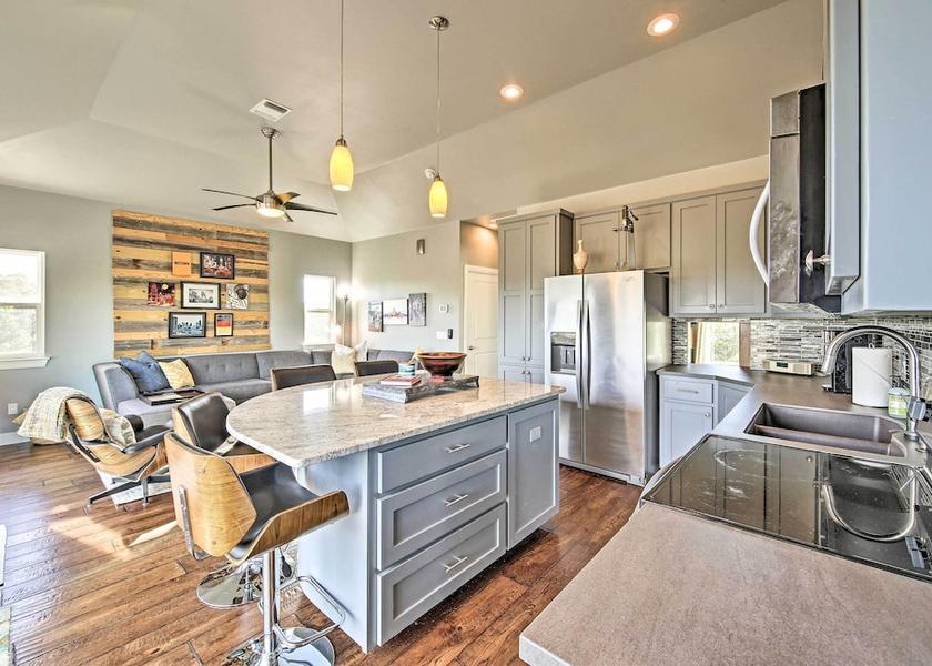 Texas Wimberley Interior Entrance