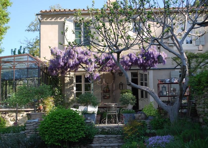 Provence - Alpes - Cote d'Azur Saumane-de-Vaucluse Interior Entrance