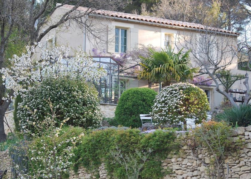 Provence - Alpes - Cote d'Azur Saumane-de-Vaucluse Facade