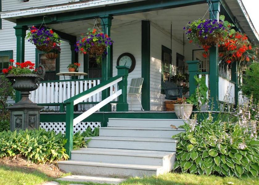 New Hampshire North Sutton Porch