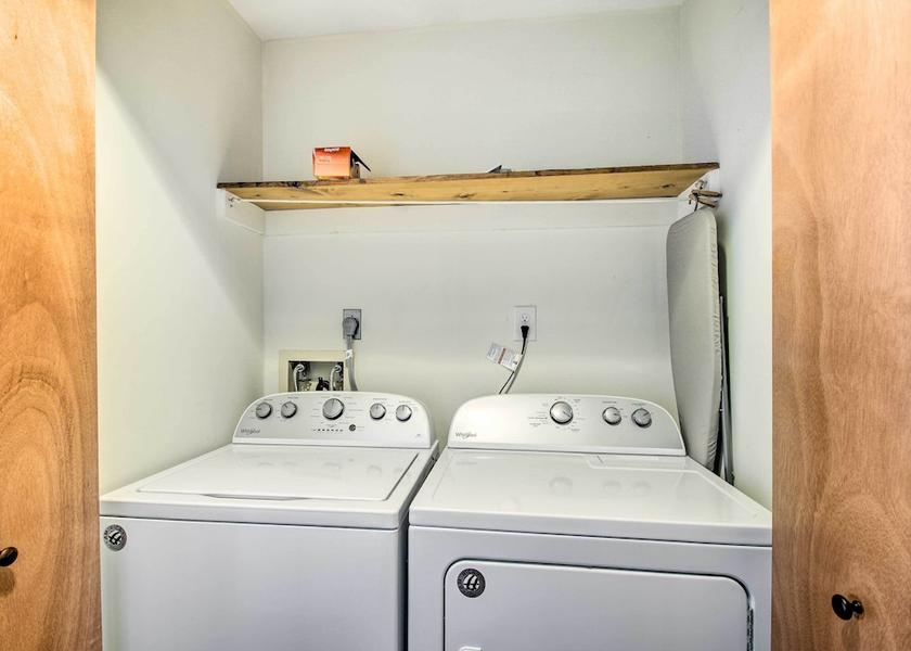 Virginia Nellysford Interior Entrance