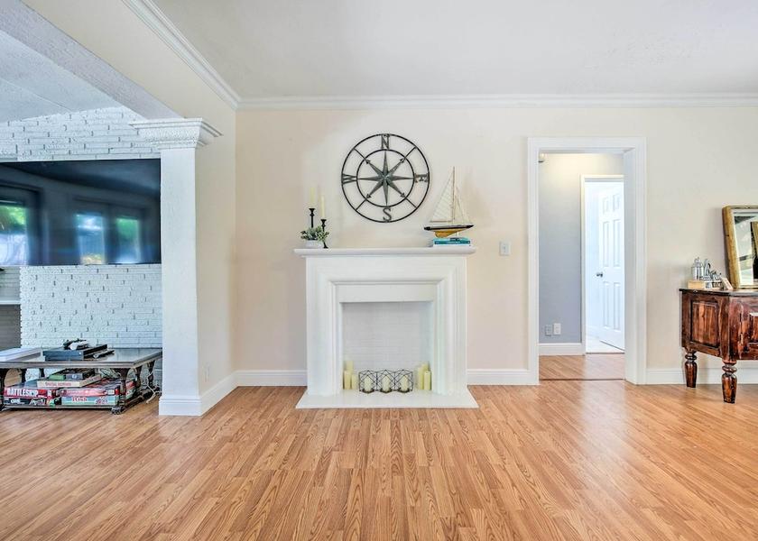 Florida Wilton Manors Interior Entrance