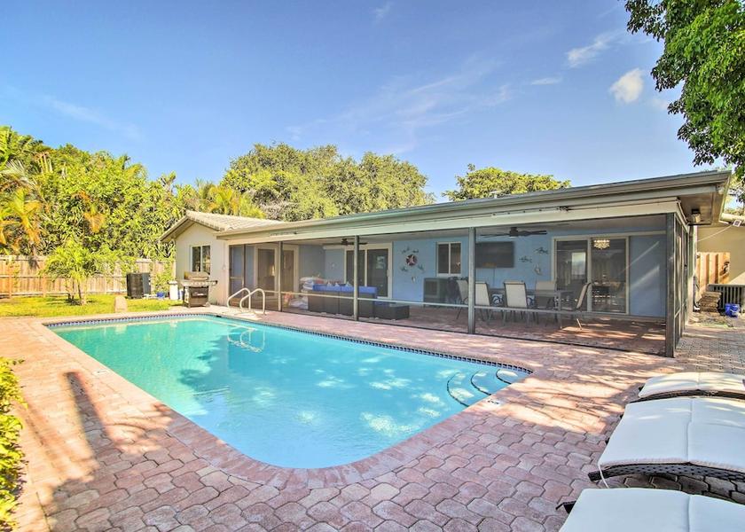 Florida Wilton Manors Interior Entrance