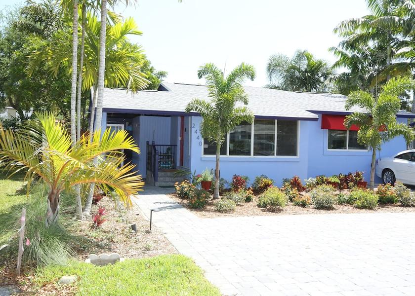 Florida Wilton Manors Reception