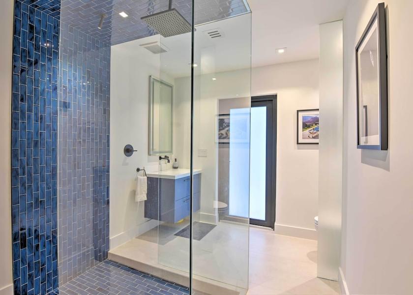 Florida Wilton Manors Interior Entrance