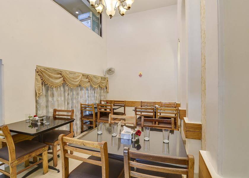 Maharashtra Pune Food & Dining
