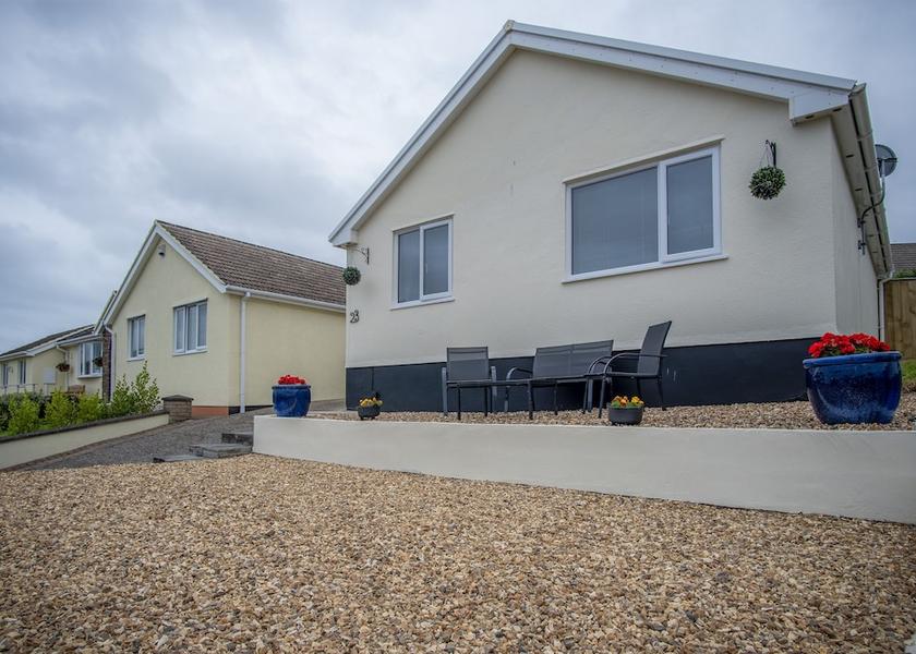 Wales Kilgetty Facade