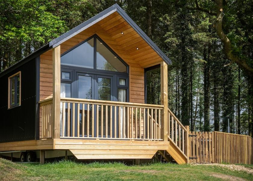 Wales Kilgetty Facade