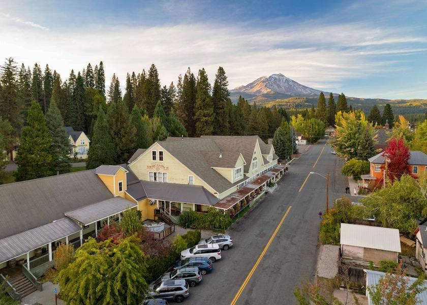 California McCloud Porch