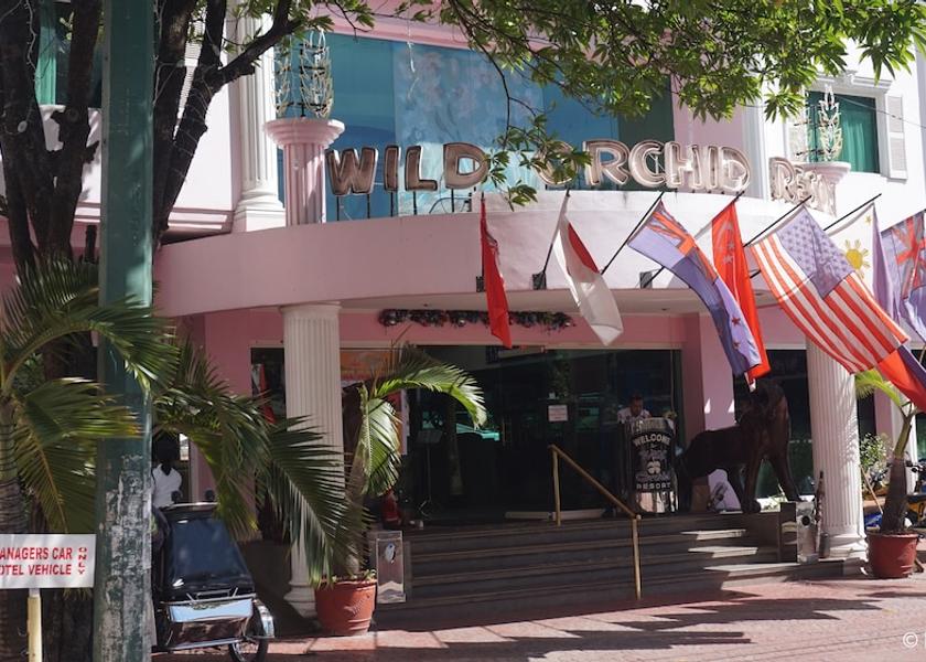 Central Luzon Angeles City Front of property