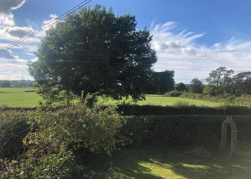 England Malpas Property Grounds