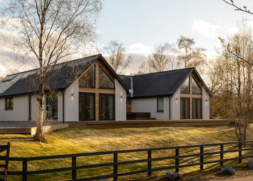 Scotland Spean Bridge Exterior Detail