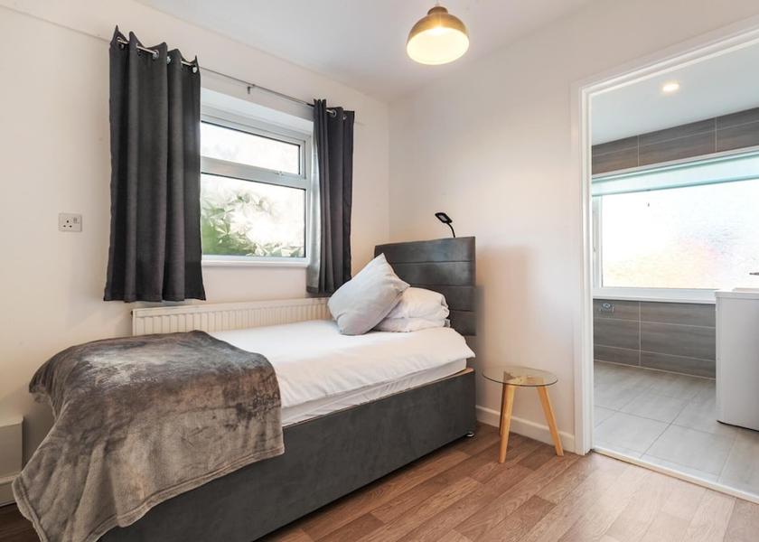 Wales Saundersfoot Room