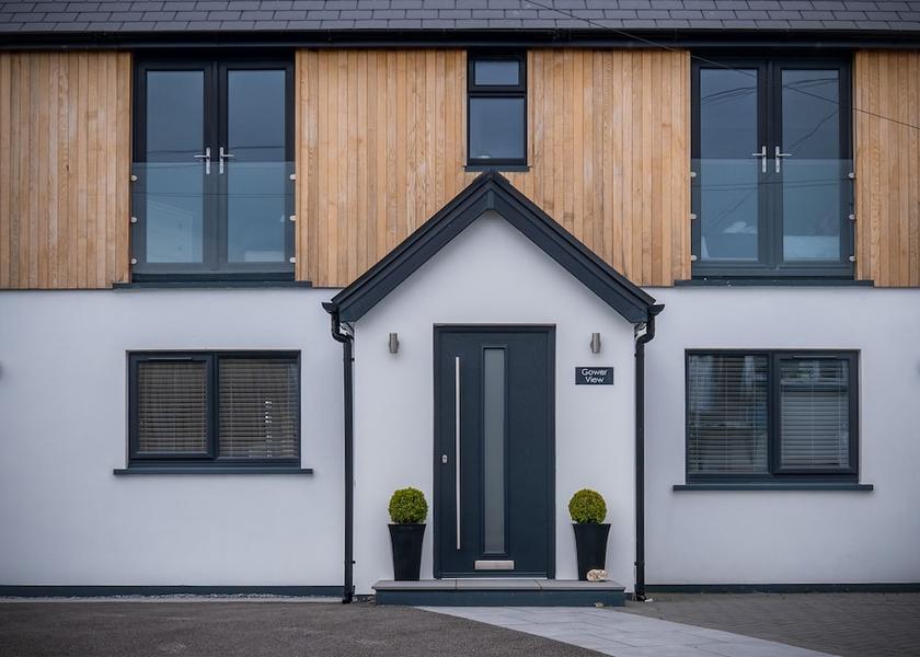 Wales Saundersfoot Facade
