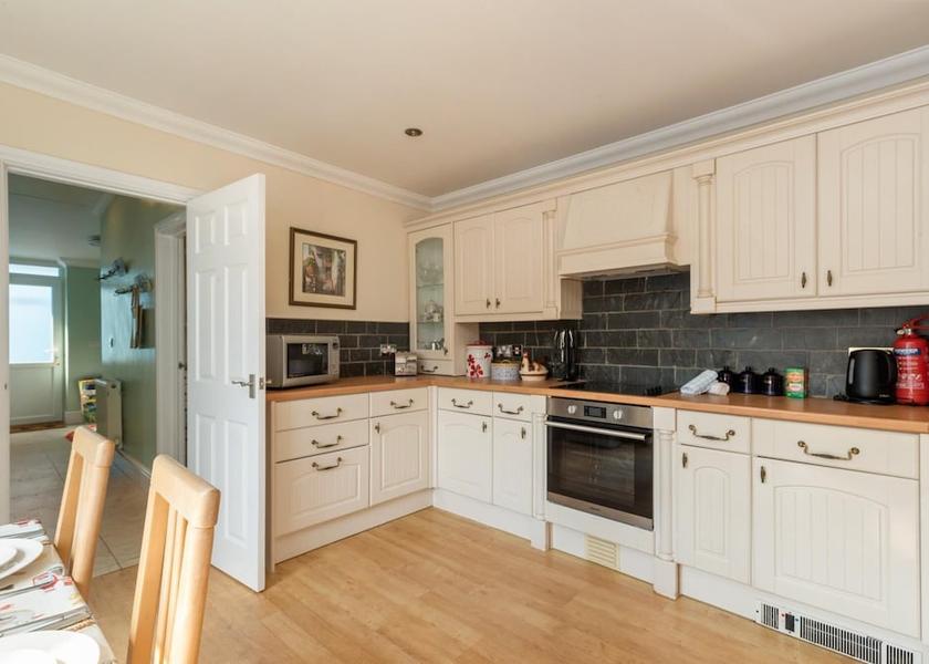 Wales Saundersfoot Room