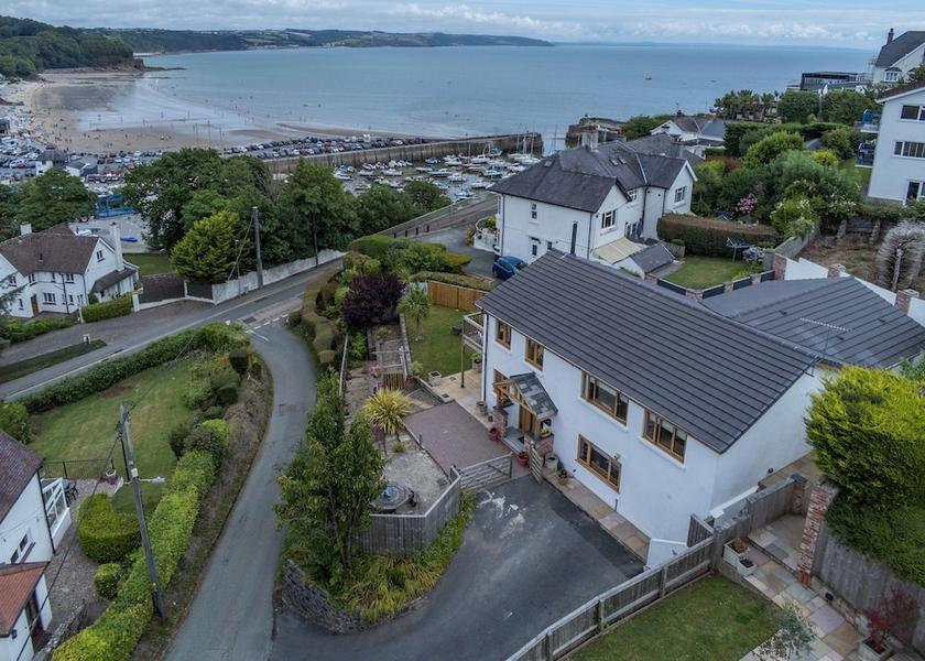 Wales Saundersfoot Facade