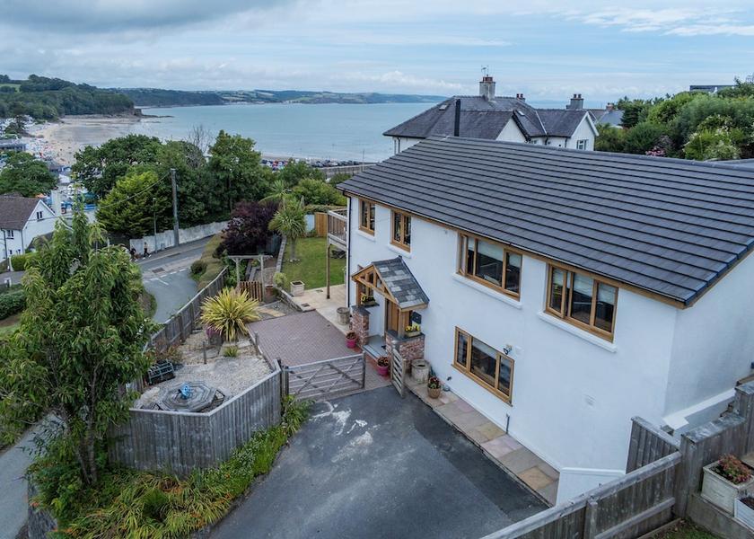 Wales Saundersfoot Facade