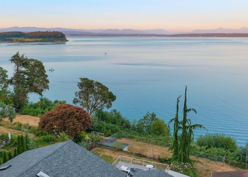 Washington Camano Island Exterior Detail