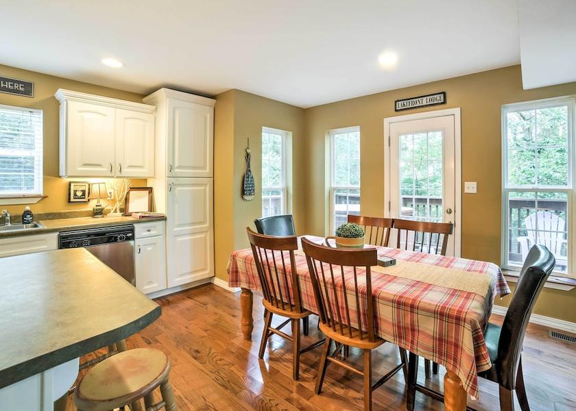 Missouri Blue Eye Interior Entrance