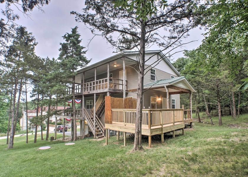 Missouri Blue Eye Interior Entrance