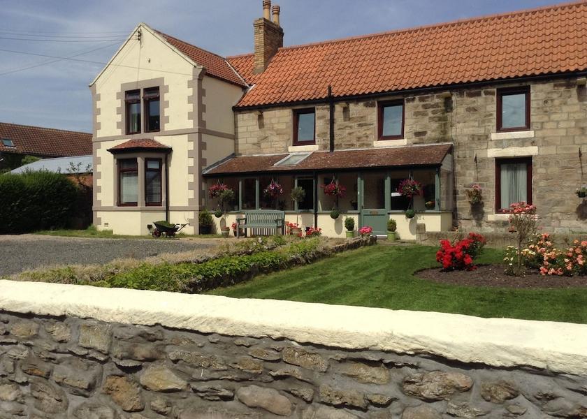 England Seahouses Facade