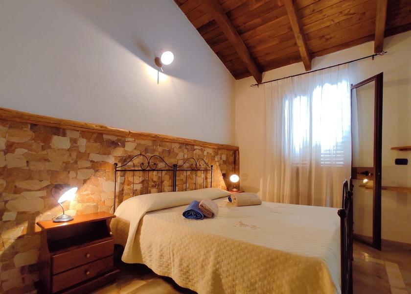 Sardinia Arbus Room