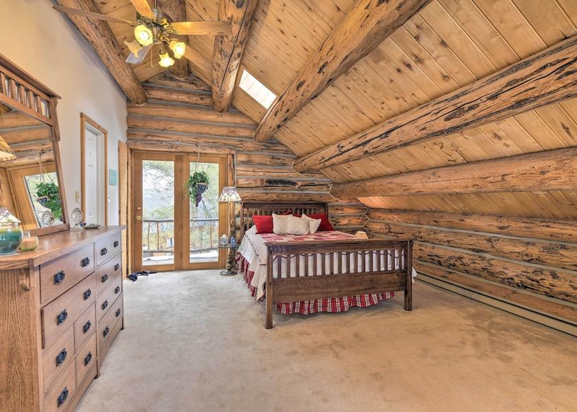 Wisconsin Bayfield Interior Entrance