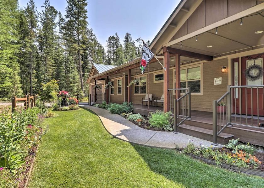 Montana Bigfork Interior Entrance