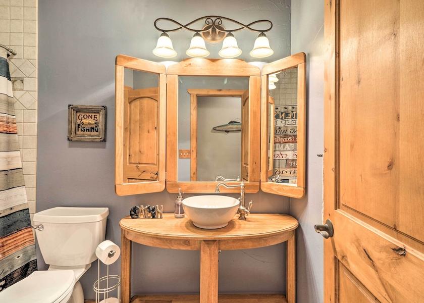 Montana Bigfork Interior Entrance